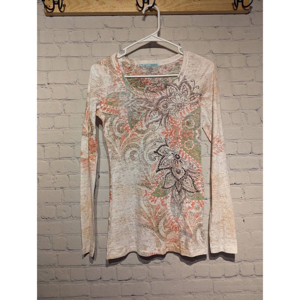 Maurices long sleeved t-shirt size small